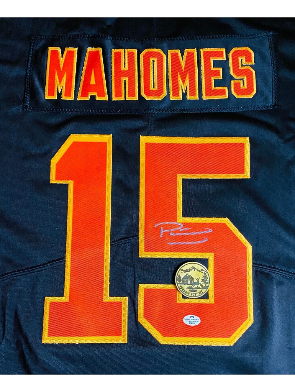 Patrick Mahomes Signed Jersey With COA (A54215) (Chiefs)